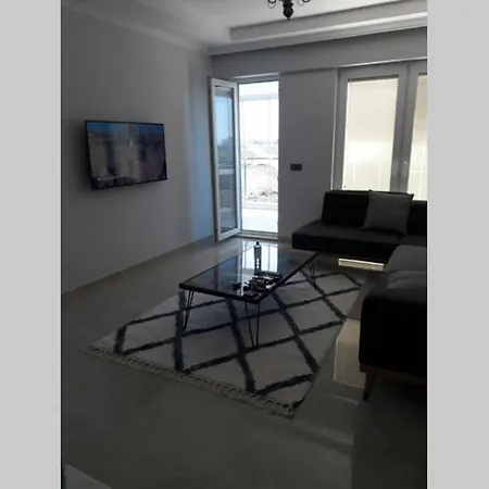 3 Zimmer Wohnung Mit Pool アパート
